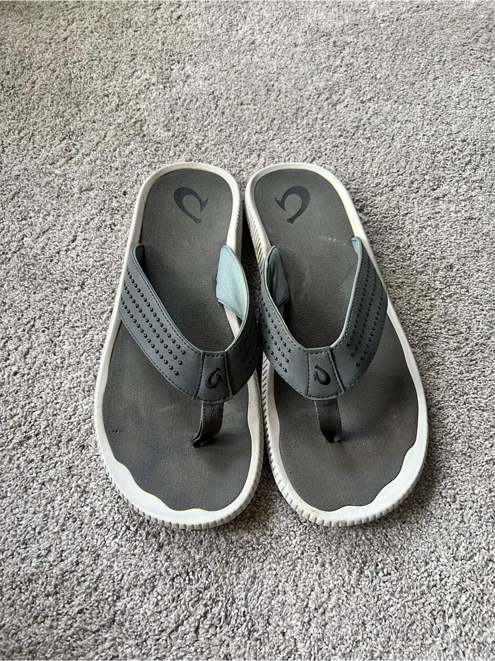 OluKai Ulele Sandals Mens Size 13 Slip On Thong Flip Flop Beach Casual Travel